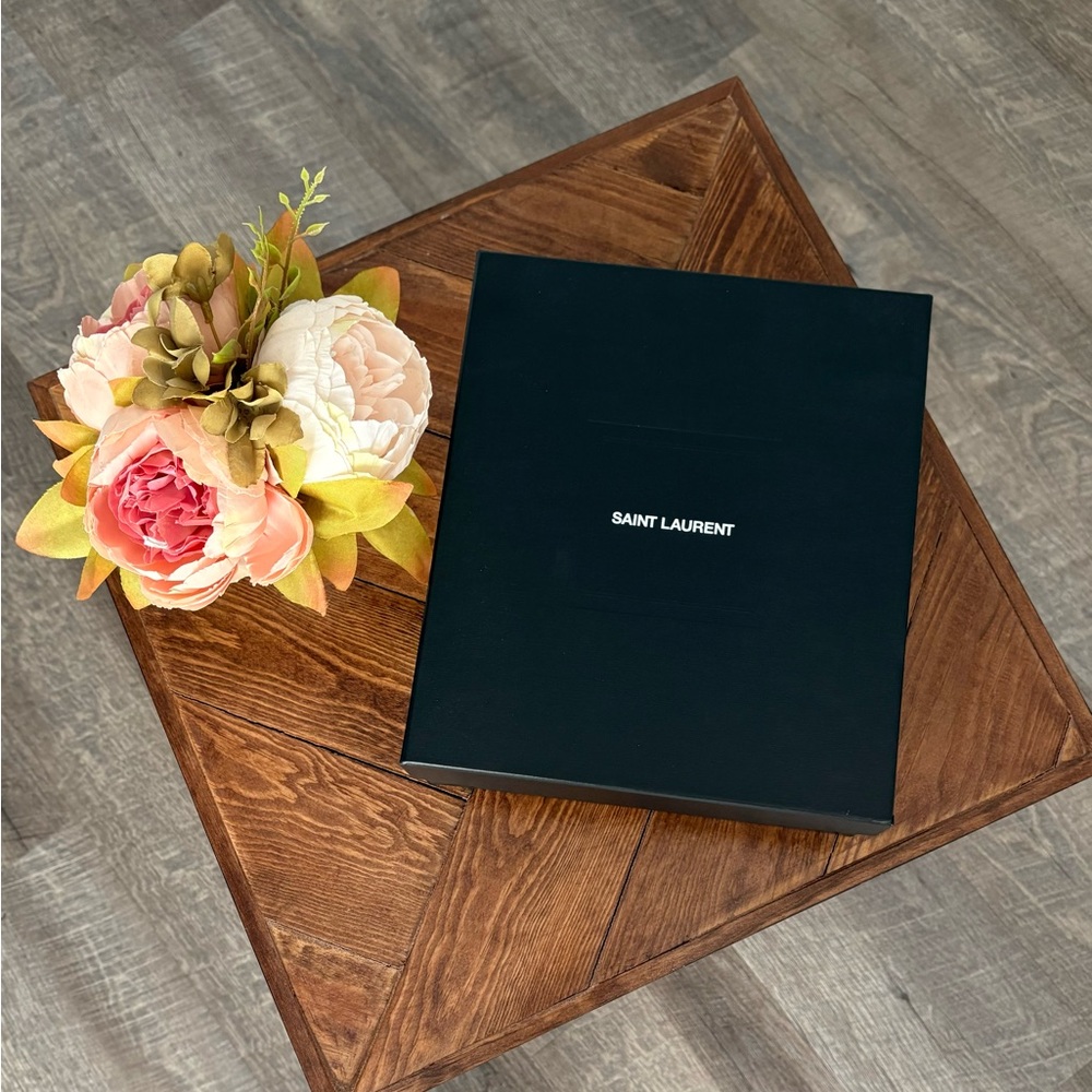Saint Laurent Empty box